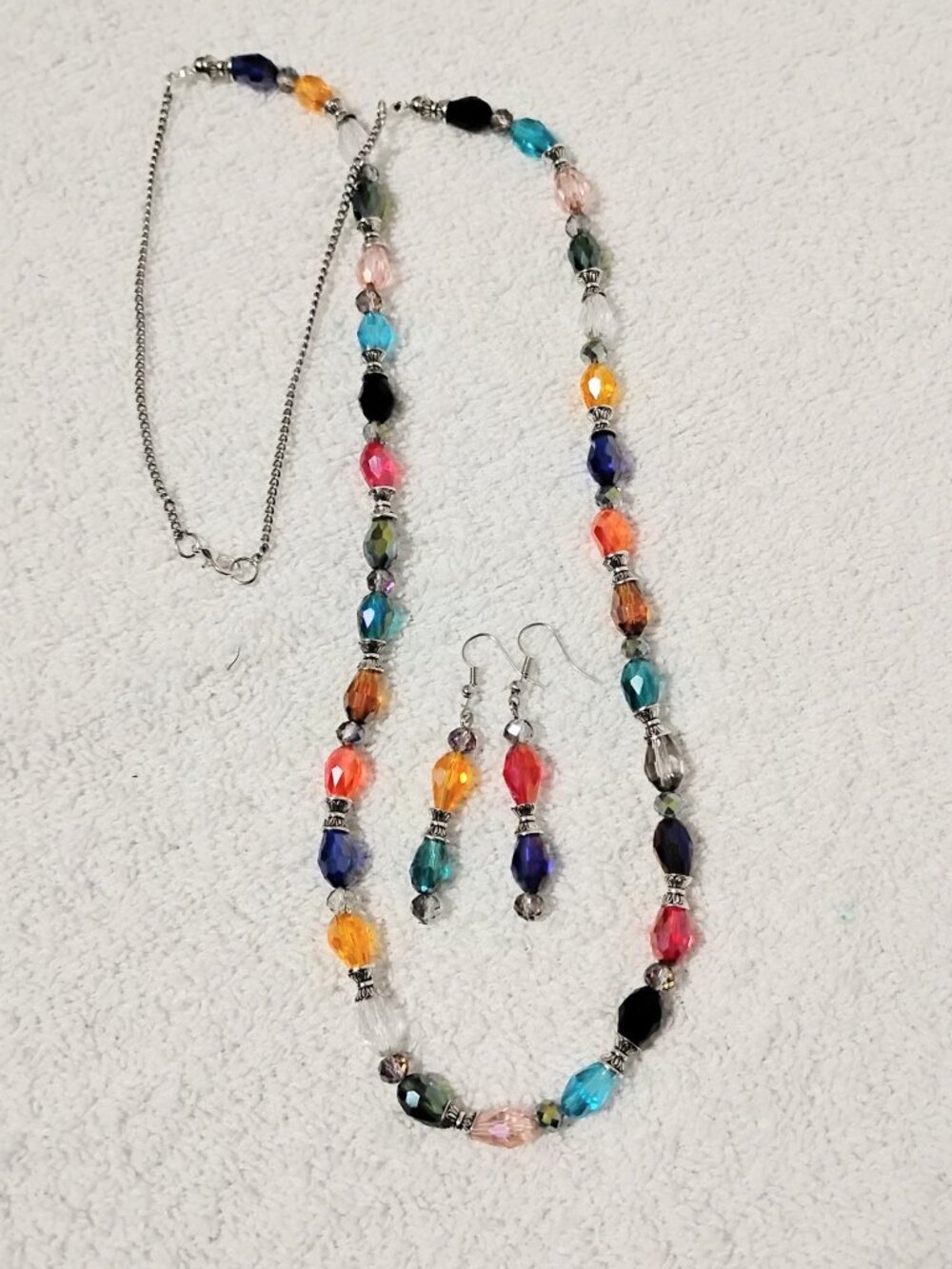 Matching Set Fashion Jewelry 31" Colorful Glass Teardrop Necklace & Earrings - Picture 5 of 8